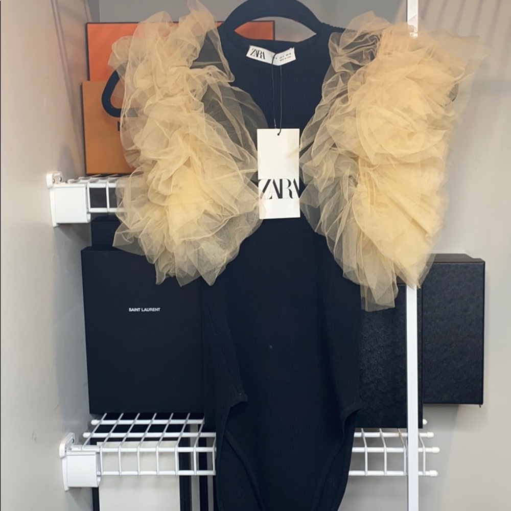 Ribbed bodysuit with tulle trims